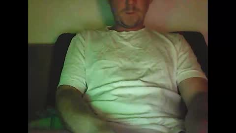 Snapshot of sunnygun0 chatting on February 26, 4:27 pm sunnygun0 online show from February 26, 4:27 pm