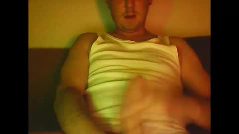 Snapshot of sunnygun0 chatting on February 8, 6:44 pm sunnygun0 online show from February 8, 6:44 pm