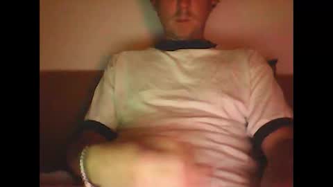 Snapshot of sunnygun0 chatting on October 3, 5:32 pm sunnygun0 online show from October 3, 5:32 pm