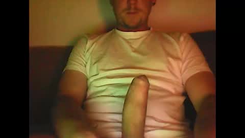 Snapshot of sunnygun0 chatting on December 25, 9:54 pm sunnygun0 online show from December 25, 9:54 pm