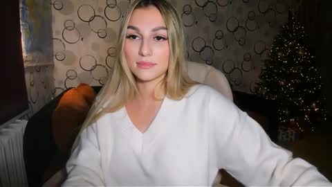 sunsetwithava online show from December 19, 6:25 pm