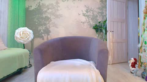 Eva  online show from January 11, 4:29 am