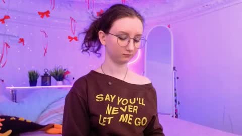 Alice online show from February 27, 4:21 pm