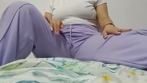 Annie online show from November 7, 6:21 pm