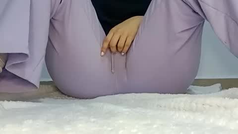 Annie online show from February 24, 4:15 am