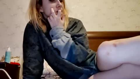 Annie online show from January 21, 1:54 pm