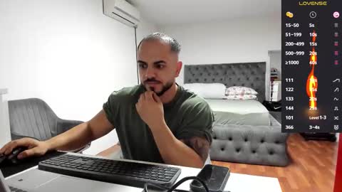 supermanboyxxl online show from October 15, 5:54 am