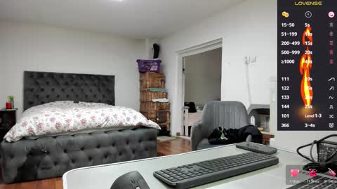 supermanboyxxl online show from February 5, 7:45 am