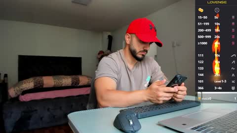 supermanboyxxl online show from May 13, 6:23 am