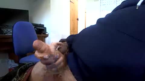 surreymale3421 online show from November 12, 12:40 pm