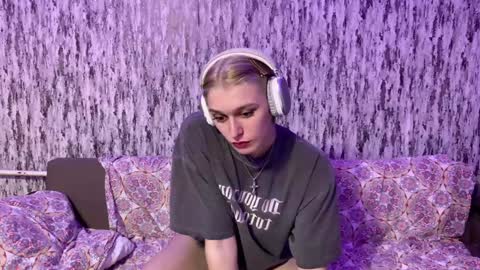 Snapshot of susan228 chatting on January 20, 11:35 am Vladiva online show from January 20, 11:35 am