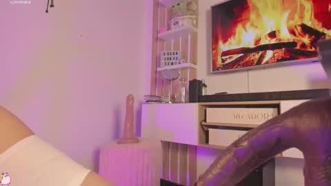     online show from October 23, 7:21 am