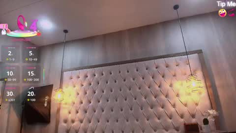 susan_voltaire online show from May 19, 11:17 am