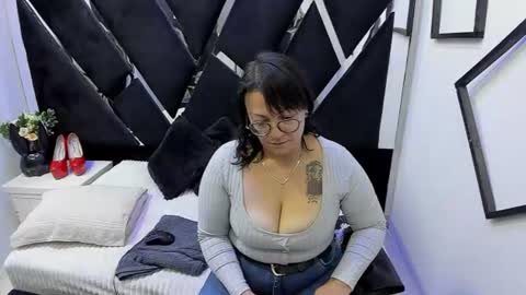 Susana Flame online show from July 17, 3:08 am