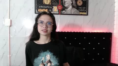 susana_petite420 online show from December 20, 11:10 am