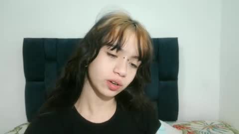 susana_petite420 online show from February 1, 9:43 am