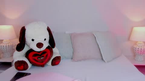 Susan online show from April 15, 2:53 pm