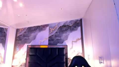susanvilla online show from June 11, 12:32 am