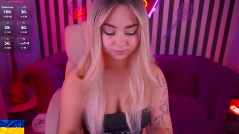 Susie online show from July 28, 7:39 pm