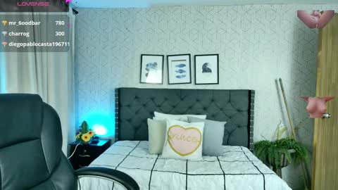   online show from December 26, 9:58 pm