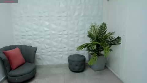 Susy online show from February 26, 7:10 pm