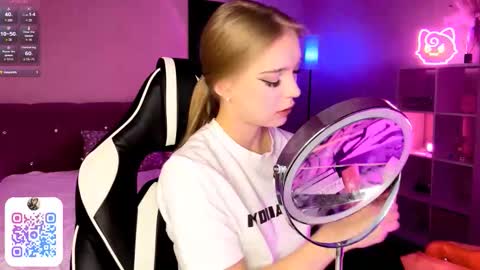 Jessica online show from February 25, 8:45 pm