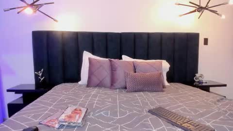 susyy online show from February 3, 3:37 am