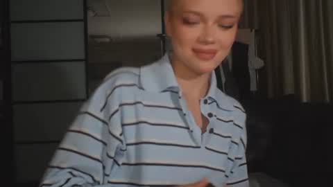 Stacy online show from July 5, 9:55 pm