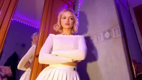 Stacy online show from March 25, 10:05 pm