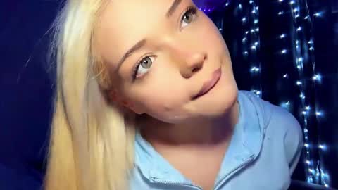 Stacy online show from March 26, 10:37 pm