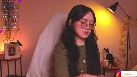 Snapshot of suzumi_ chatting on October 13, 2:57 am Jadde online show from October 13, 2:57 am