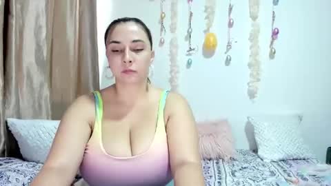 Suzy Amaya  online show from April 2, 7:43 pm