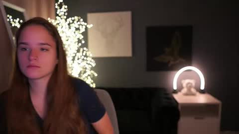 SuzySky online show from June 11, 8:01 am