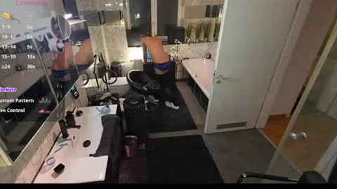sweaty_hairy_cocks online show from July 26, 11:46 pm