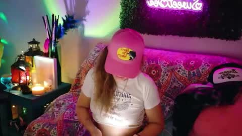 sweeetttea online show from June 23, 5:52 pm