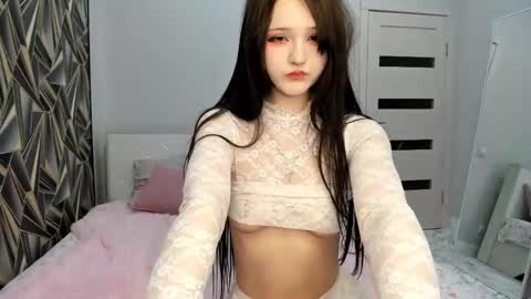 sweeety_peach online show from March 20, 9:36 am