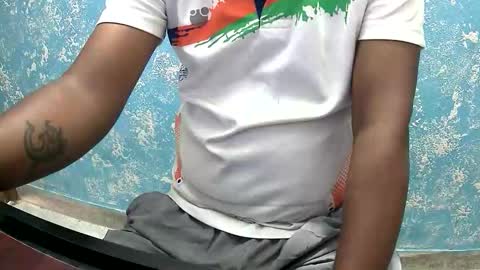 Snapshot of sweet4dream25 chatting on November 1, 7:07 am sweet4dream25 online show from November 1, 7:07 am