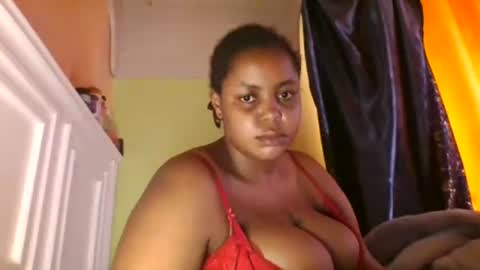 sweet52537 online show from April 1, 3:09 pm