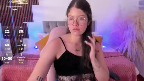 Alice online show from March 3, 9:11 pm