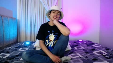 Andy online show from April 3, 3:24 am