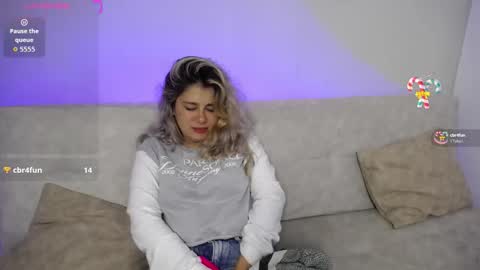 Bella Valery online show from November 16, 7:10 am