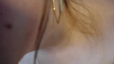 Bella Valery online show from October 31, 12:00 am