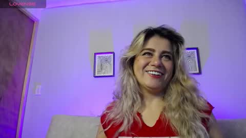 Bella Valery online show from November 18, 10:35 pm