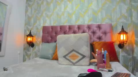 sweet_candy_sex1 online show from May 30, 2:10 am