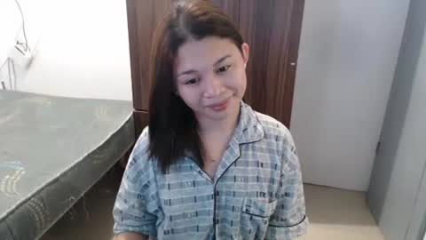 sweet_cassyxx online show from April 13, 12:09 pm