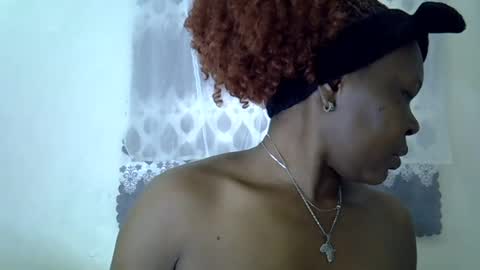 sweet_dori33 online show from June 18, 8:20 am