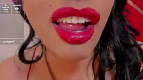 sweet_eliizabeth online show from June 19, 5:24 am