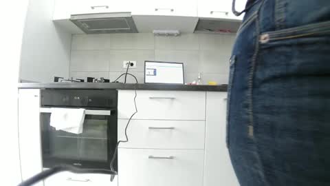           online show from March 11, 9:45 am