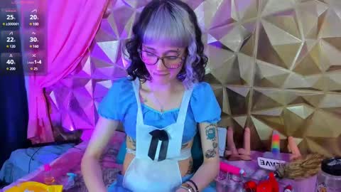  emmili  online show from March 2, 3:16 pm