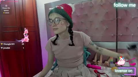  emmili  online show from December 16, 12:33 pm